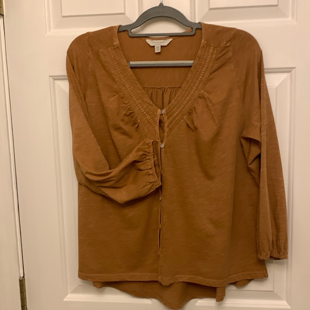 Lucky Brand Womens Smocked embroidered yoke peasant shirt Size M Never worn